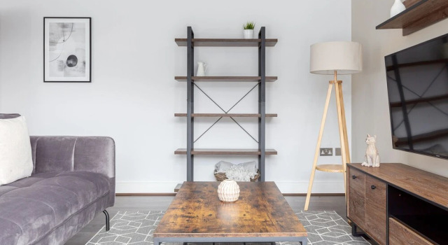 Impressive 2 Bed Penthouse in Wandsworth