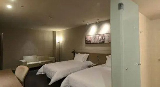 Люкс Standard Jinjiang Inn (Yancheng Dongtai high-speed railway station Fangong North Road Branch)