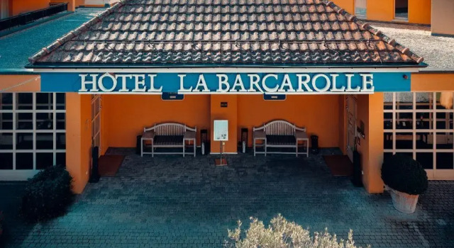 Hotel La Barcarolle, Buchen Sie Hotel Hotels in Genfer See mit Pool, Schwimmbad