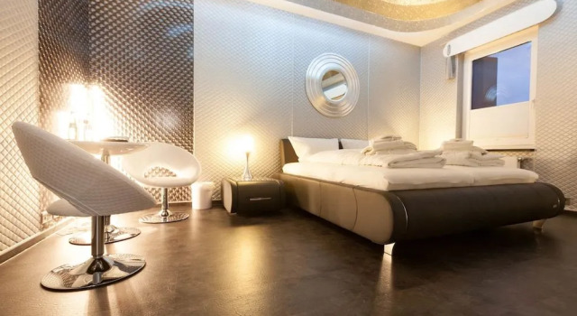 Aragon-Hotel-Garni, Book Hotel Tangermuende 