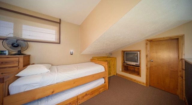 59 Jabberwocky Home by Stay Winter Park, Забронировать Отель Отели Винтер Парка с парковкой, Парковка