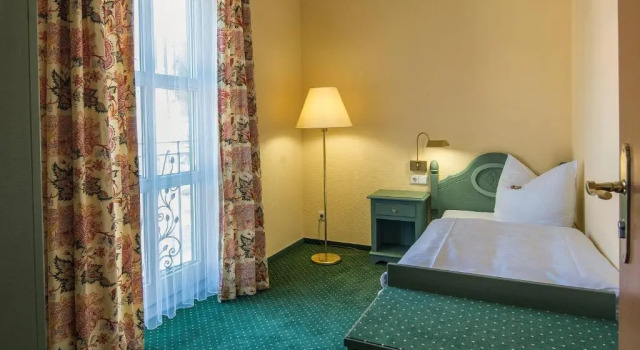 Трёхместный номер Standard Hotel Herzog Georg
