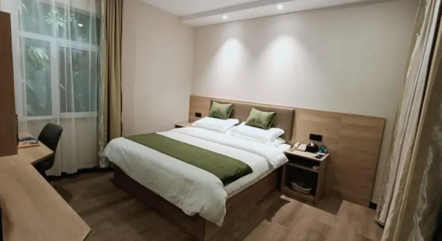 Двухместный номер Standard GreenTree Inn HuZhou AnJi YingBin Avenue Express Hotel