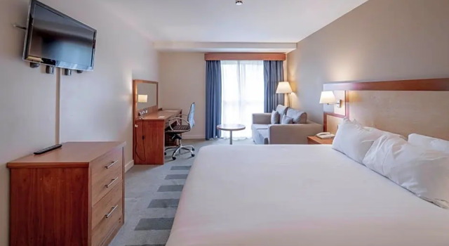 Номер Executive Holiday Inn Bristol Airport by IHG