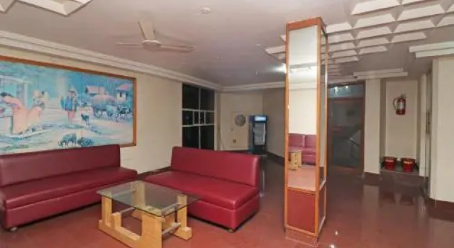 OYO 28734 Parakh Palace