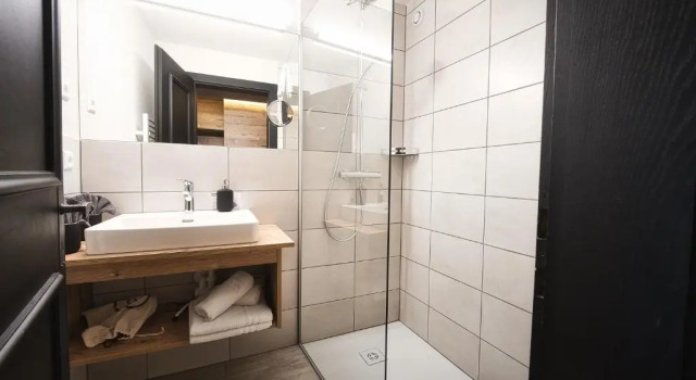 Двухместный номер Comfort с балконом Berghotel Basur
