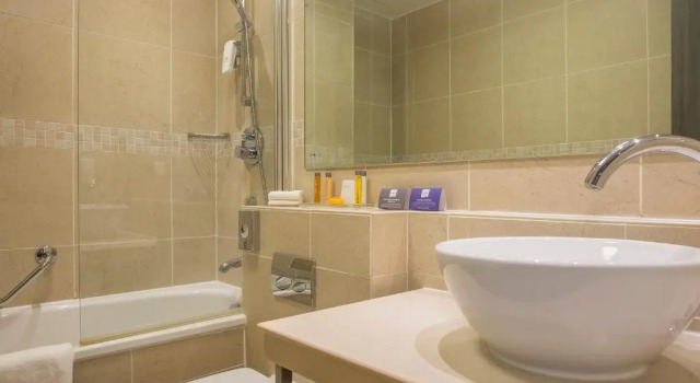 Двухместный номер Standard Crowne Plaza Royal Victoria - Sheffield by IHG