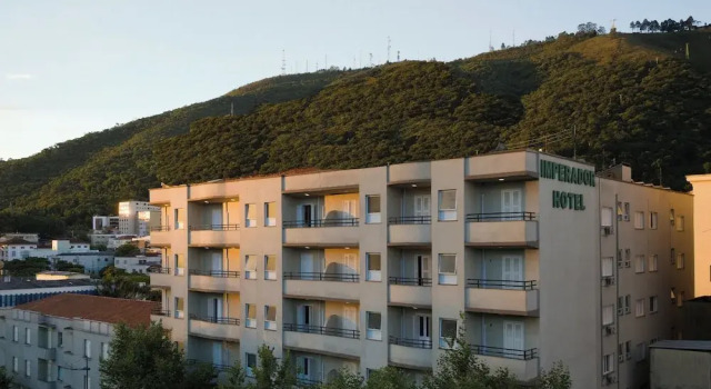 Imperador Hotel, Забронировать Отель Посус-ди-Калдас Минас-Жерайс