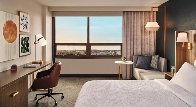 Люкс Holiday Inn Hotel And Suites Commerce City Denver Airport By Ihg