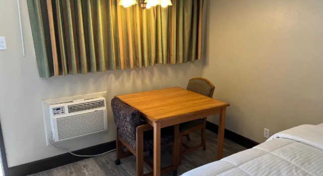 Двухместный номер Standard Four Winds Motel & RV Park