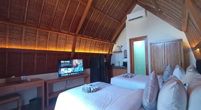 Двухместный номер Deluxe с балконом и с видом на сад Abian Klumpu Villa & Spa Sanur Bali