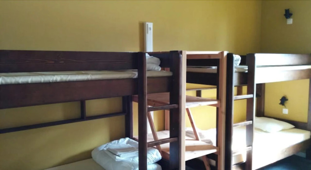 Lakeside Paradise Sleep Inn Hostel, Book Hostel Hostels in West-Flanders, Hostel