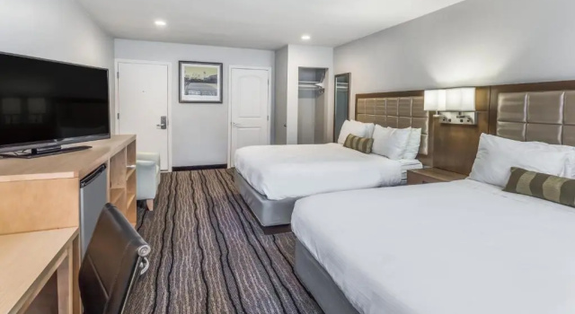 Четырёхместный номер Deluxe Sather Berkeley - SureStay Collection by Best Western
