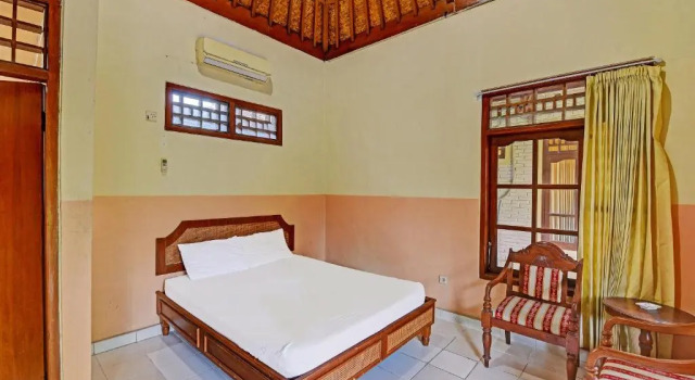 Люкс Deluxe Oyo 91503 Hotel Gedong Ayu
