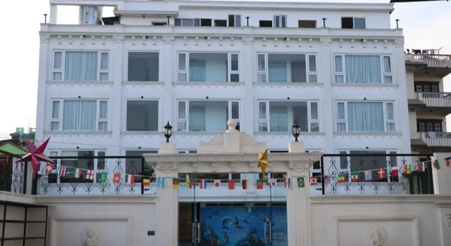 Lotus Club Boutique Hotel