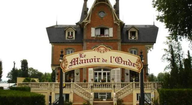 Hôtel le Manoir de l'Onde, Buchen Sie Hotel Villeperrot Burgund