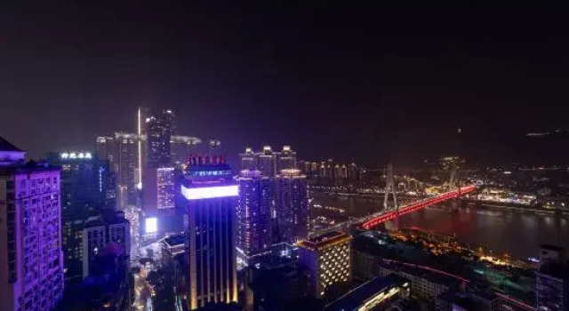 Wangke E-Sports Hotel (Jiefangbei Cloud Eye), Забронировать Отель Чунцин Chongqing Area, рядом с Jiaochangkou Metro Station