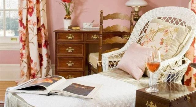 A B&B at The Edward Harris House Inn, Забронировать Отель «постель и завтрак» Отели Рочестера с парковкой, Парковка