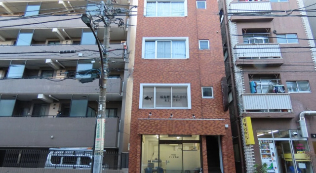 Rolands House 301
