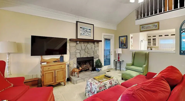 Daisy's Enchanted Cottage by Jackson Mountain Rentals