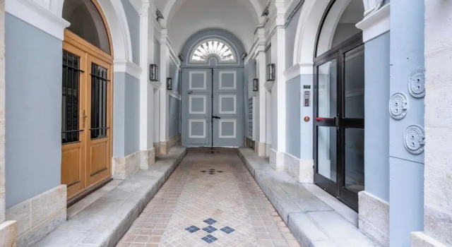 Beautiful Apartment at Gare de L'est Republique
