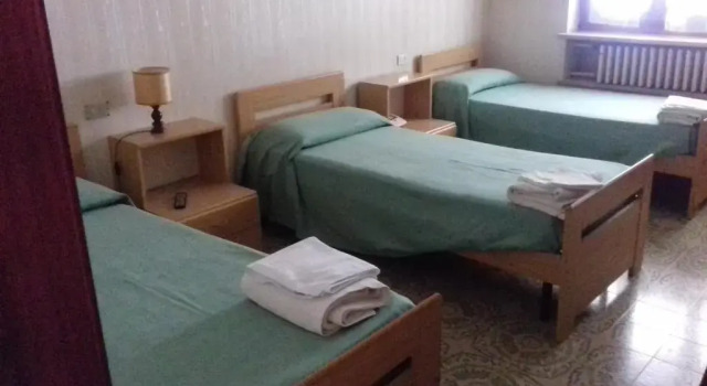 Standard Dreier Zimmer Cannone dOro