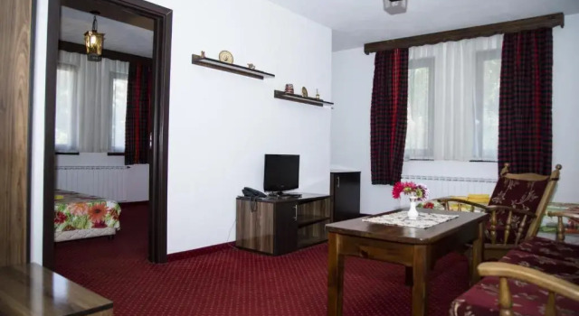 Люкс Family Hotel Emaly 2