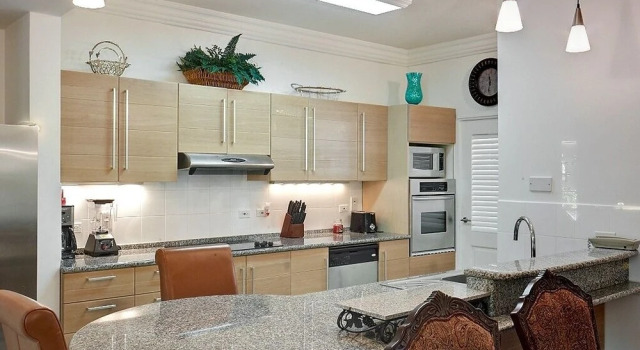 Luxury Townhome in Sandy Lane Neighborhood by BSL Rentals, Забронировать Дом для отпуска Виллы Хоултаун, рядом с Sandy Lane, Вилла