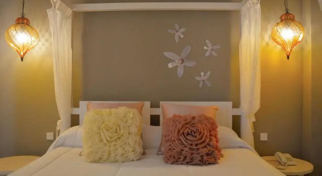 Полулюкс Hotel Tarongeta