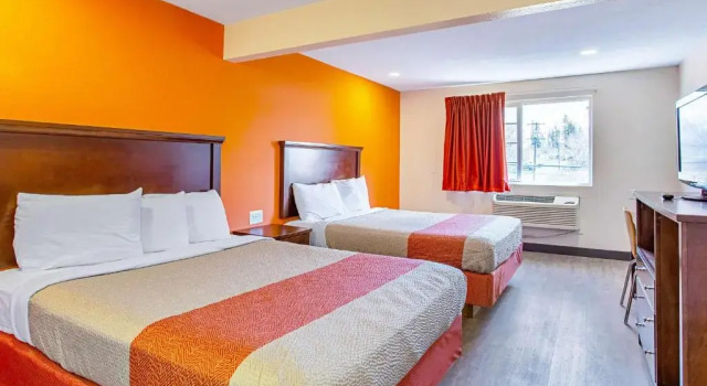 Luksusowy czteroosobowy pokój Econo Lodge Pendleton