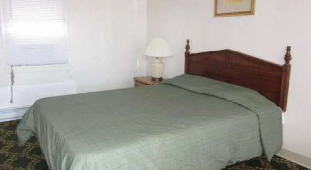 Colonial Penn Motel, Buchen Sie Motel Grantville 