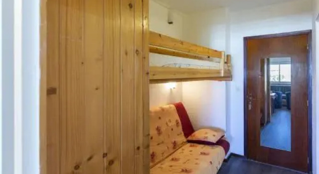 Apartment Valentin 43, Book Apartment Gourette Pyrenees National Park