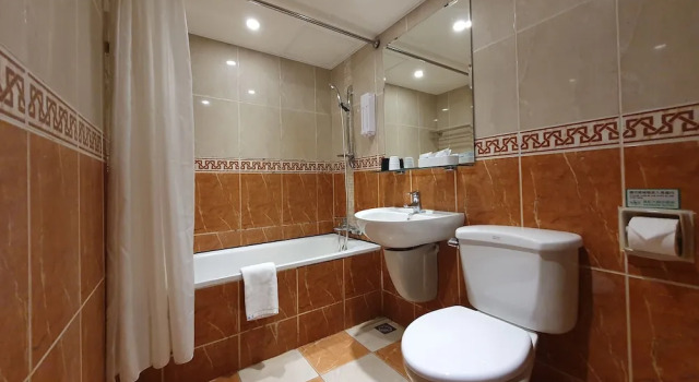 Standard Vierer Familie Zimmer Rainbow Hotel