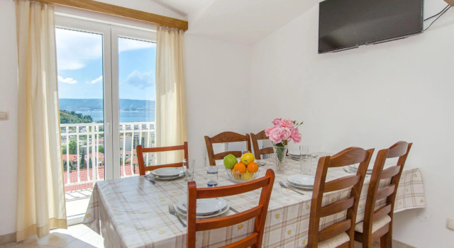 Apartment Marica, Rezerwuj Apartament Dugi Rat Split Region