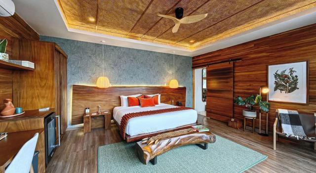 Люкс с балконом Monteverde Lodge by Böëna