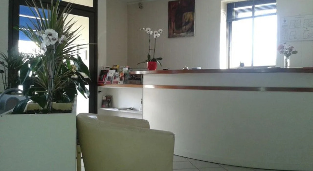 Hotel L'Entre 2 Mers, Reservar Hotel Carbon-Blanc 