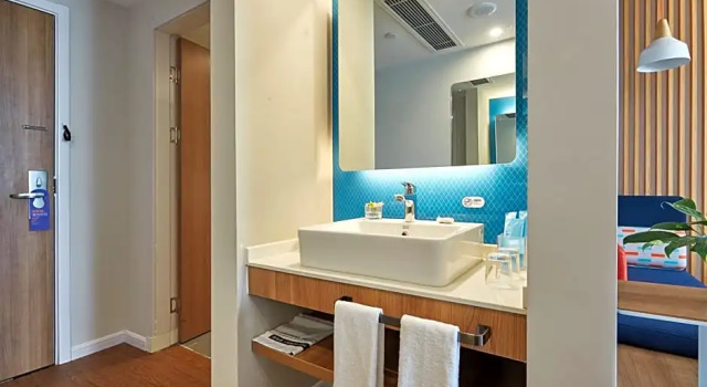 Номер Superior Holiday Inn Express Nanjing Xuanwu Lake by IHG