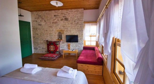 Полулюкс Argyropolis Boutique Hotel