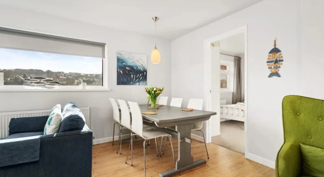 The Bay Apartment - Sea Views Village Centre