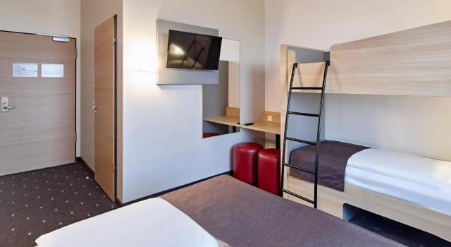 Семейный номер Standard B&B Hotel Köln-Troisdorf