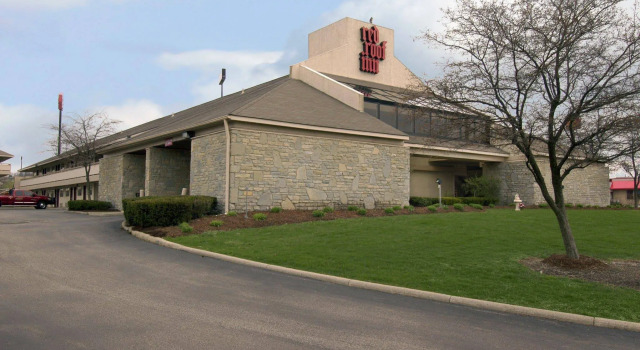 Red Roof Inn Cleveland - Medina, Book Hotel Hoteller i Medina med parkering, Parkering