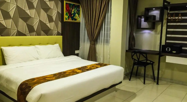 Luksusowy dwuosobowy pokój Louis Hotel