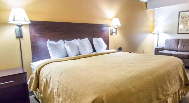 Quality Inn Conference Center at Citrus Hills, Book Hotel Hoteller i Hernando med parkering, Parkering