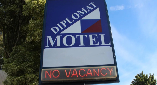 Апартаменты Diplomat Motel
