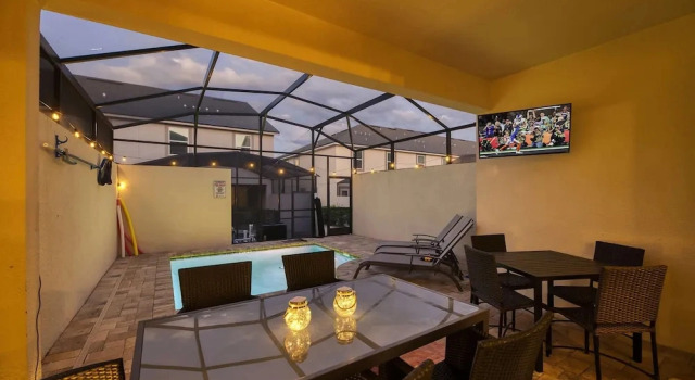 Коттедж Sunny Retreat-colorful Home Pool Great Location