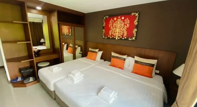 Трёхместный номер Standard с балконом Huen Jao Ban Hotel
