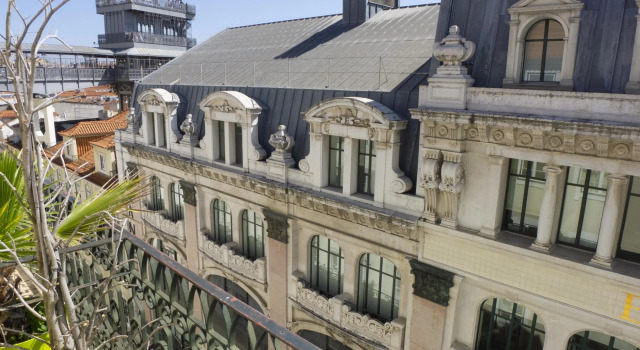 LV Premier Chiado CH2 Balcony, Spacious, Elevator, Забронировать Отель Лиссабон Эстремадура, рядом с Money Museum
