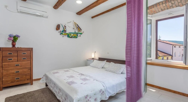 Nice Apartment in Punat With Wifi, Prenota Appartamento Hotel a Isole Quarnerine con parcheggio, Parcheggio