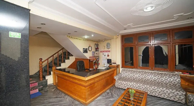 Oyo 37141 Pathik Resort, Rezervovat Lázně / Resort Mukteswar Uttarakhand
