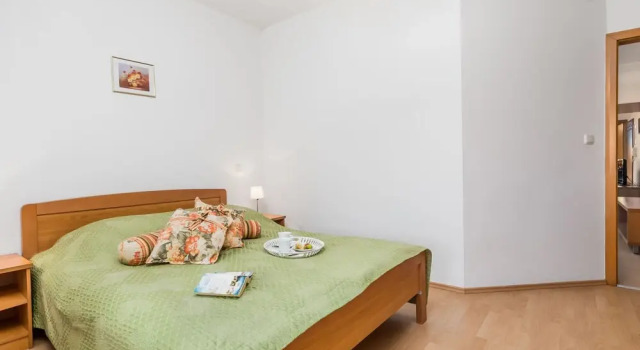 Ivana 2 Rab in Rab With 1 Bedrooms and 1 5 Bathrooms, Prenota Hotel Arbe 